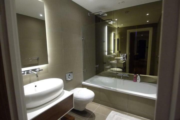One Commercial Street Apartment Londra Dış mekan fotoğraf